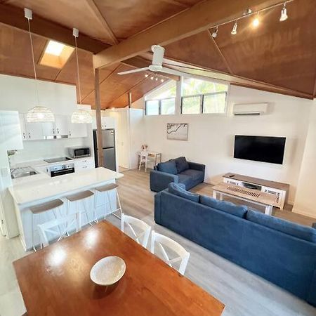 The Villas - Hervey Bay - 2 Separate Villas Urangan ภายนอก รูปภาพ